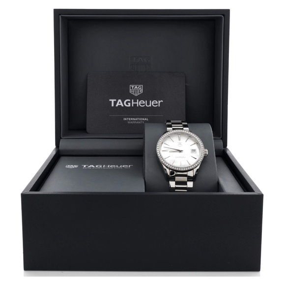 Auth Tag Heuer Carrera Quartz Watch with Diamond Bezel and Mother of Pearl 32 - Picture 3 of 5